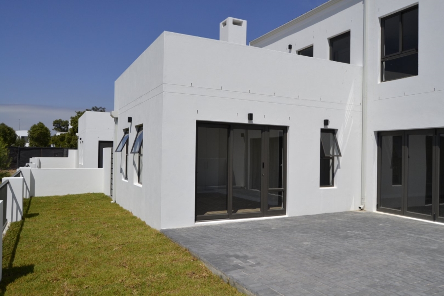 4 Bedroom Property for Sale in Croydon Gardens Estate Western Cape